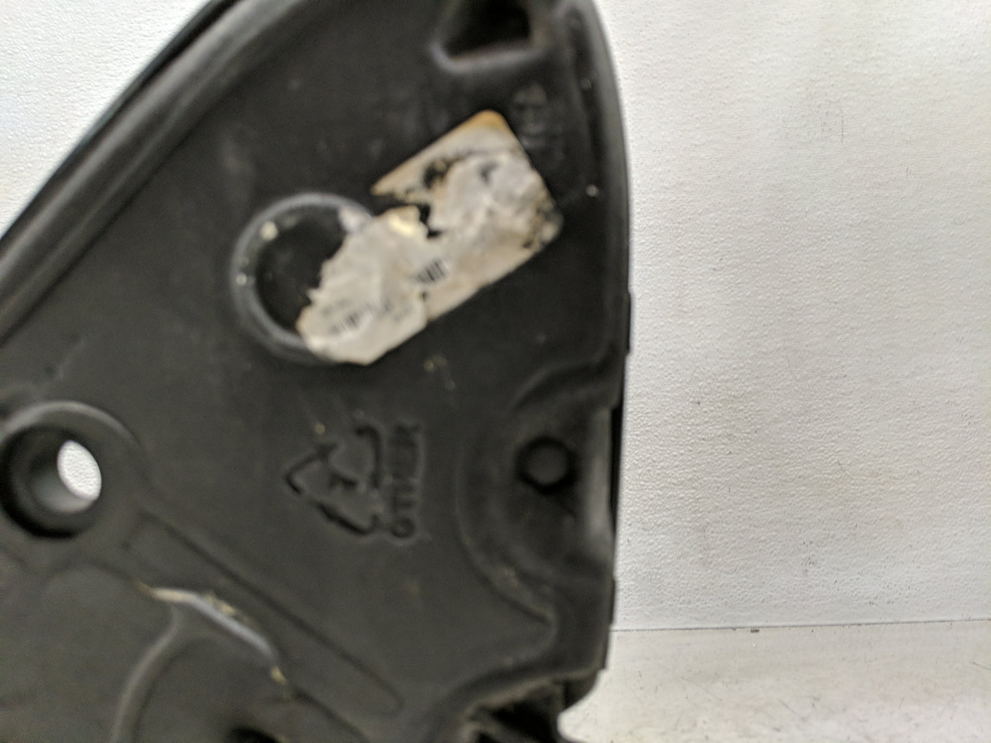 2005-2007 Dodge Caravan Driver Side View Mirror - Left Door Mirror OEM Used - Oemusedautoparts1.com