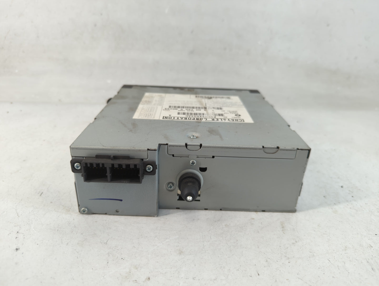 2002-2007 Dodge Caravan Radio AM FM Cd Player Receiver Replacement P/N:P05094033AC Fits Fits 2002 2003 2004 2005 2006 2007 O