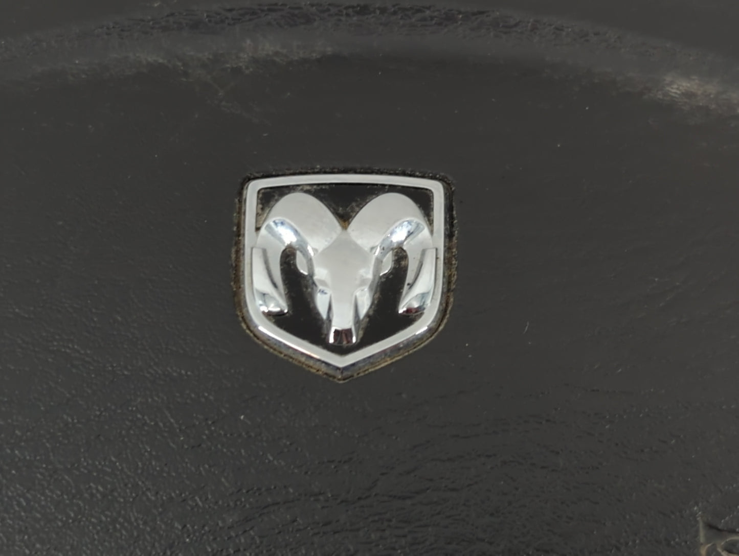 2007 Dodge Caravan Air Bag Driver Left Steering Wheel Mounted Fits OEM Used Auto Parts - Oemusedautoparts1.com