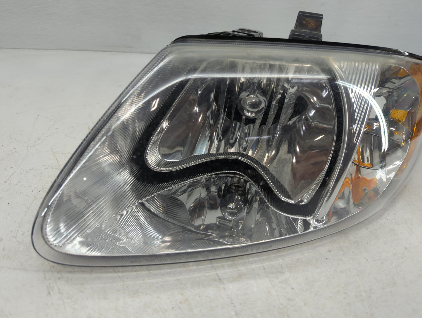 2001-2007 Dodge Caravan Driver Left Oem Head Light Headlight Lamp - Oemusedautoparts1.com