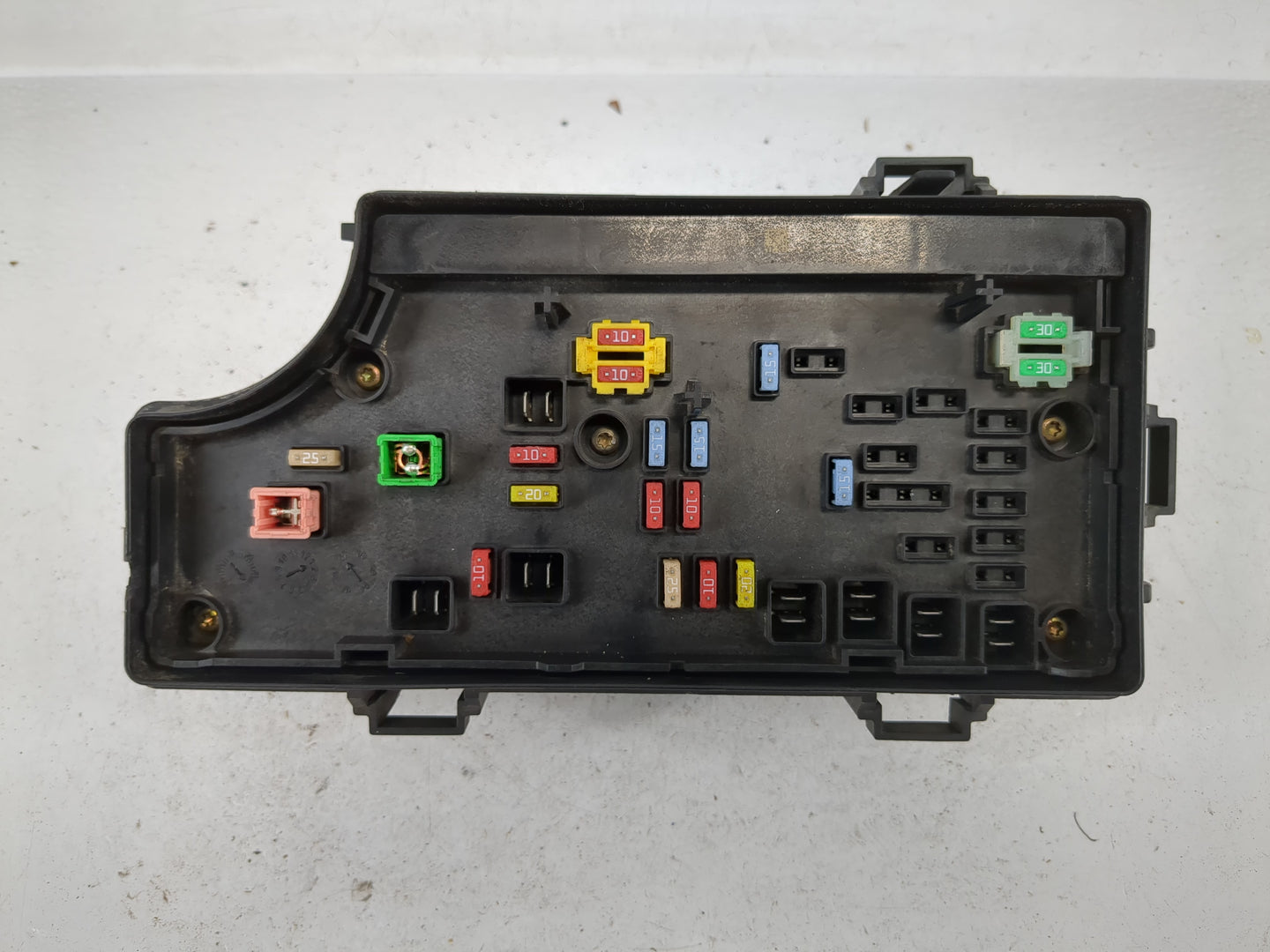 2006-2007 Dodge Charger Fusebox Fuse Box Panel Relay Module P/N:P04692140AH Fits Fits 2006 2007 OEM Used Auto Parts - Oemuse
