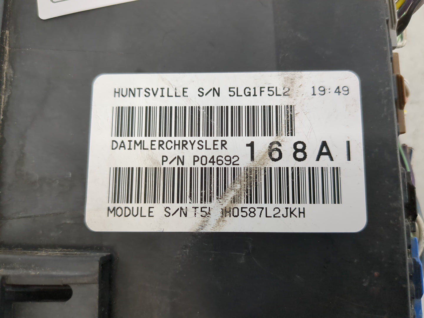 2006-2007 Dodge Charger Fusebox Fuse Box Panel Relay Module P/N:P04692140AH Fits Fits 2006 2007 OEM Used Auto Parts - Oemuse