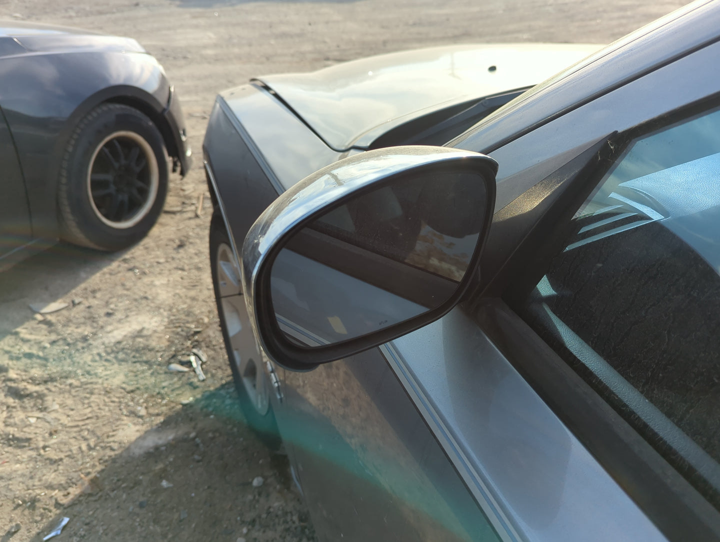 2006-2010 Dodge Charger Driver Side View Mirror - Left Door Mirror OEM Used - Oemusedautoparts1.com