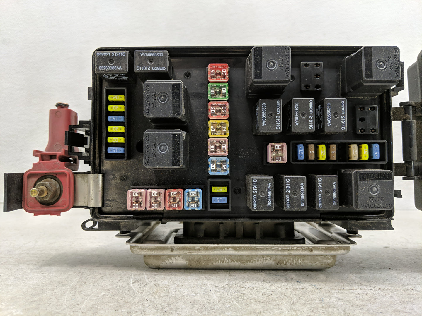 2006-2007 Dodge Charger Fusebox Fuse Box Panel Relay Module Fits Fits 2006 2007 OEM Used Auto Parts - Oemusedautoparts1.com