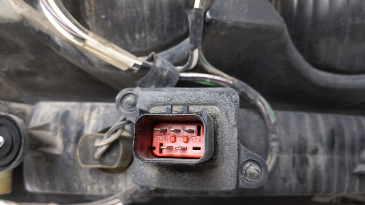 2006-2008 Dodge Charger Tail Light Assembly Passenger Right OEM Fits Fits 2006 2007 2008 OEM Used Auto Parts - Oemusedautopa