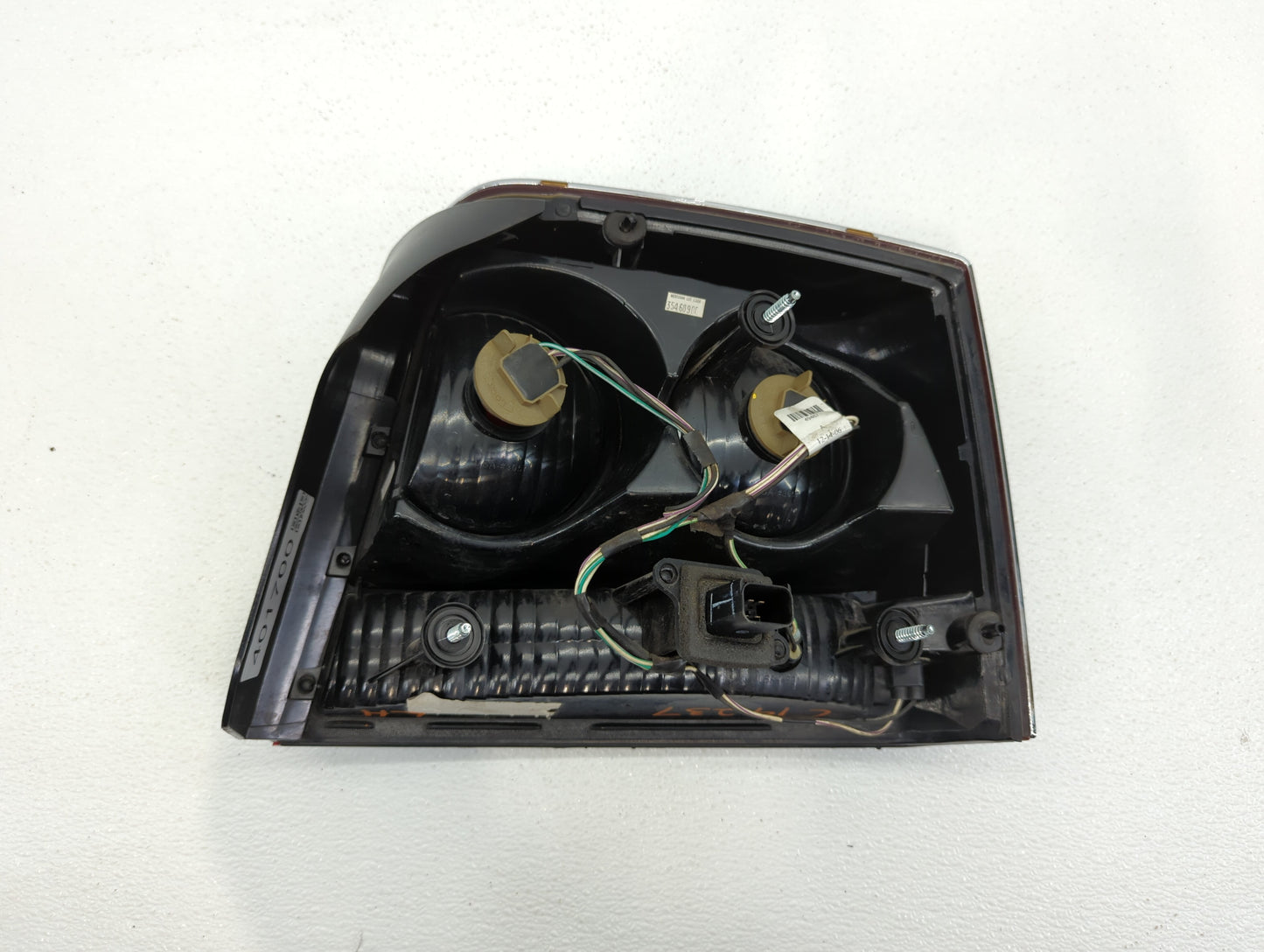 2006-2008 Dodge Charger Tail Light Assembly Driver Left OEM P/N:04805849AD 04805849AB Fits Fits 2006 2007 2008 OEM Used Auto