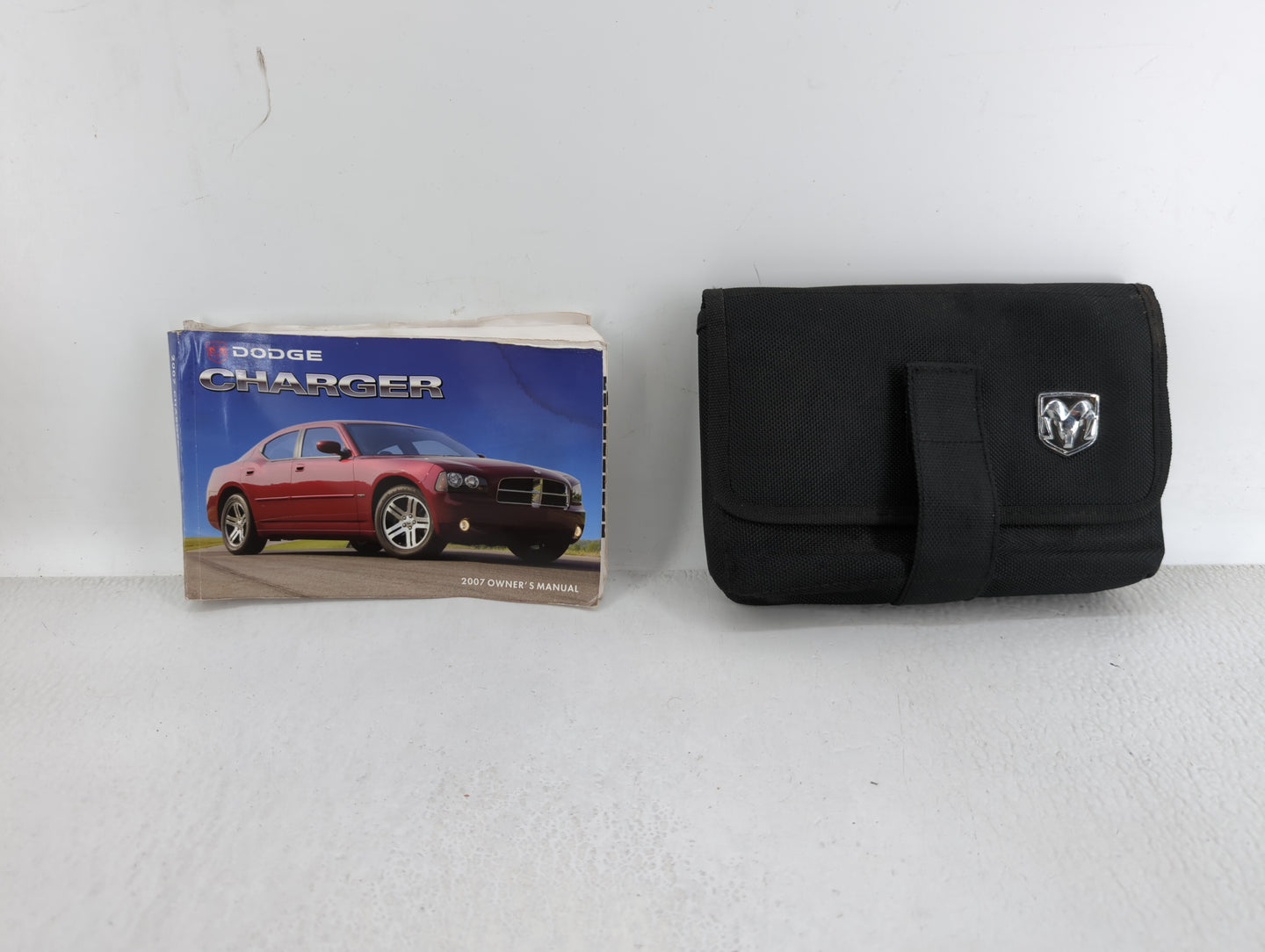 2007 Dodge Charger Owners Manual Book Guide OEM Used Auto Parts - Oemusedautoparts1.com
