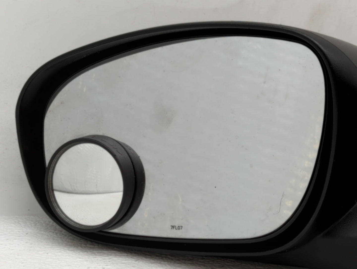 2006-2010 Dodge Charger Driver Side View Mirror - Left Door Mirror OEM Used - Oemusedautoparts1.com