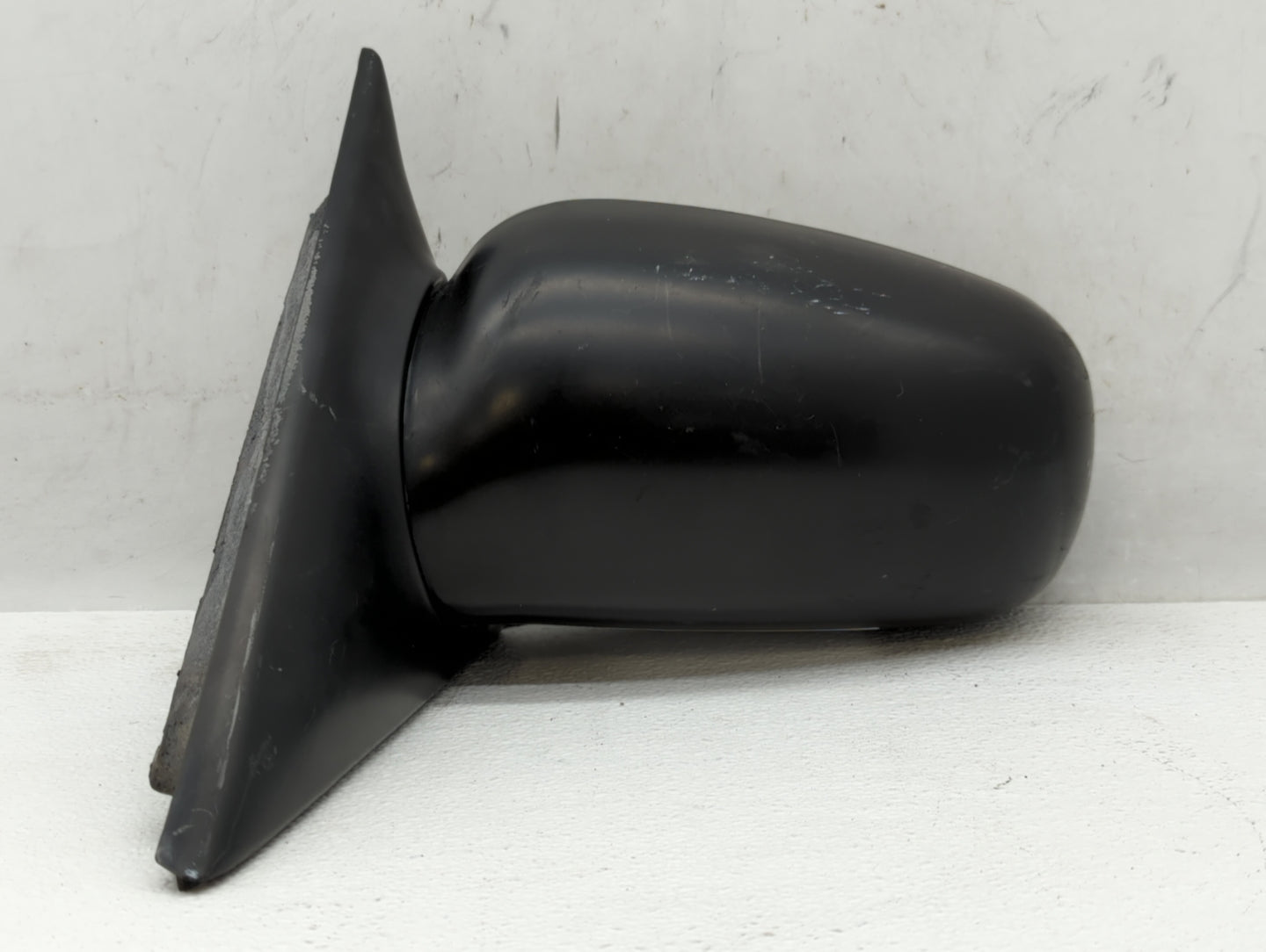 2006-2010 Dodge Charger Driver Side View Mirror - Left Door Mirror OEM Used - Oemusedautoparts1.com