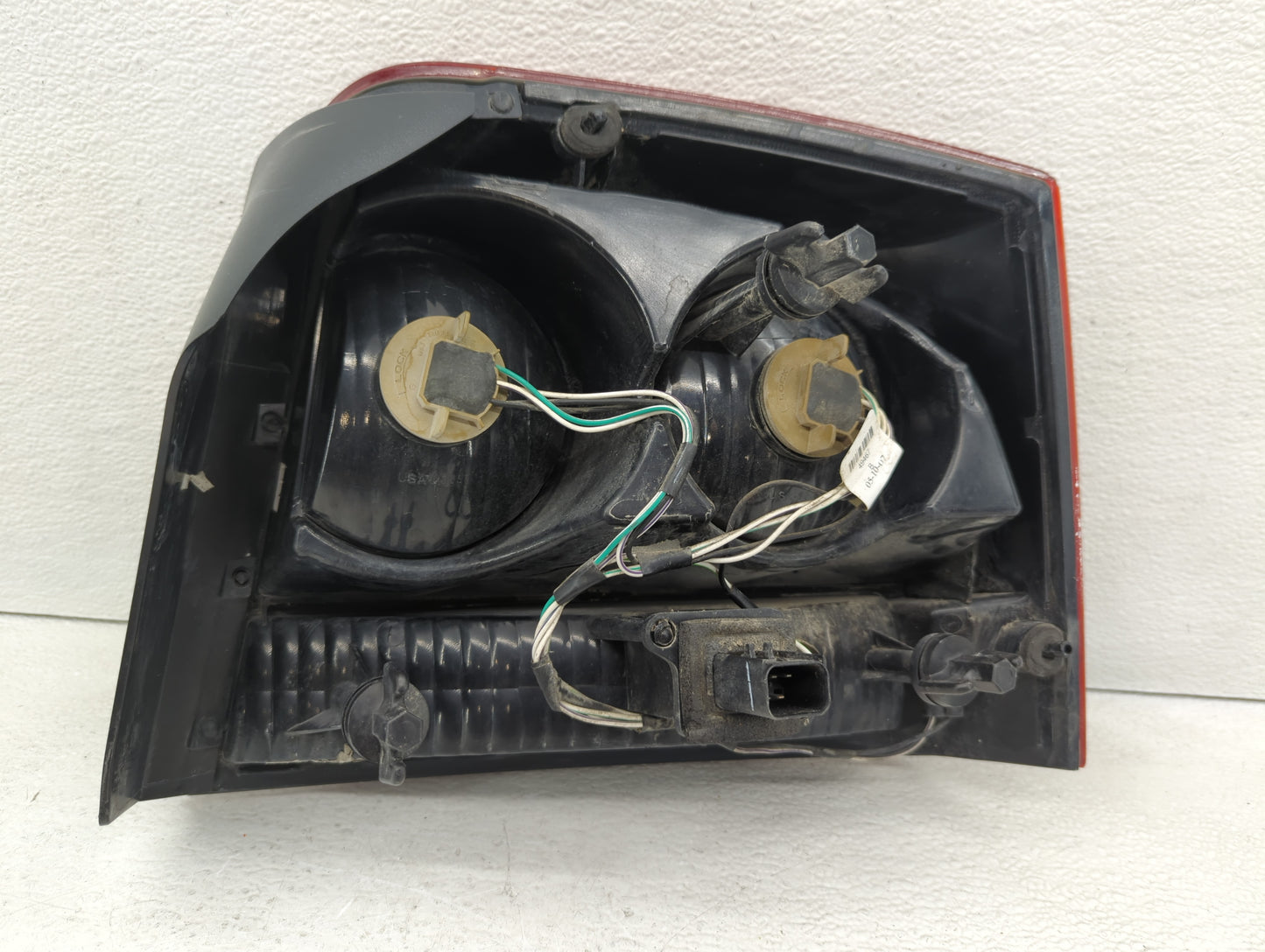 2006-2008 Dodge Charger Tail Light Assembly Passenger Right OEM P/N:04805848AC 04805848AD Fits Fits 2006 2007 2008 OEM Used 