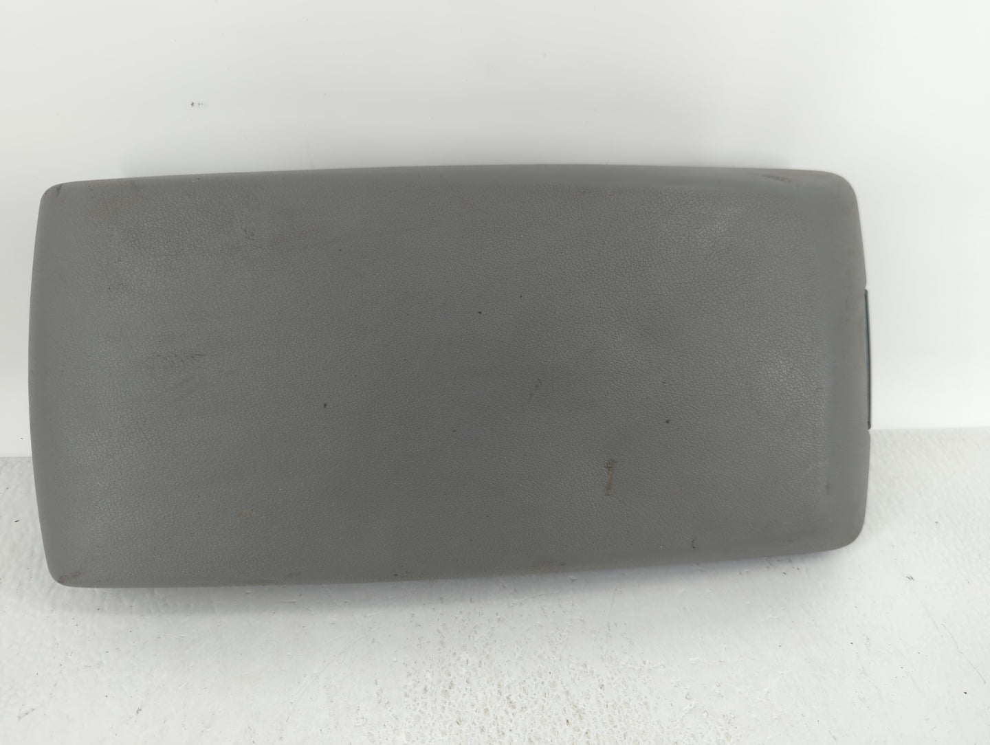 2007 Dodge Charger Center Console Armrest Cover Lid Grey - Oemusedautoparts1.com
