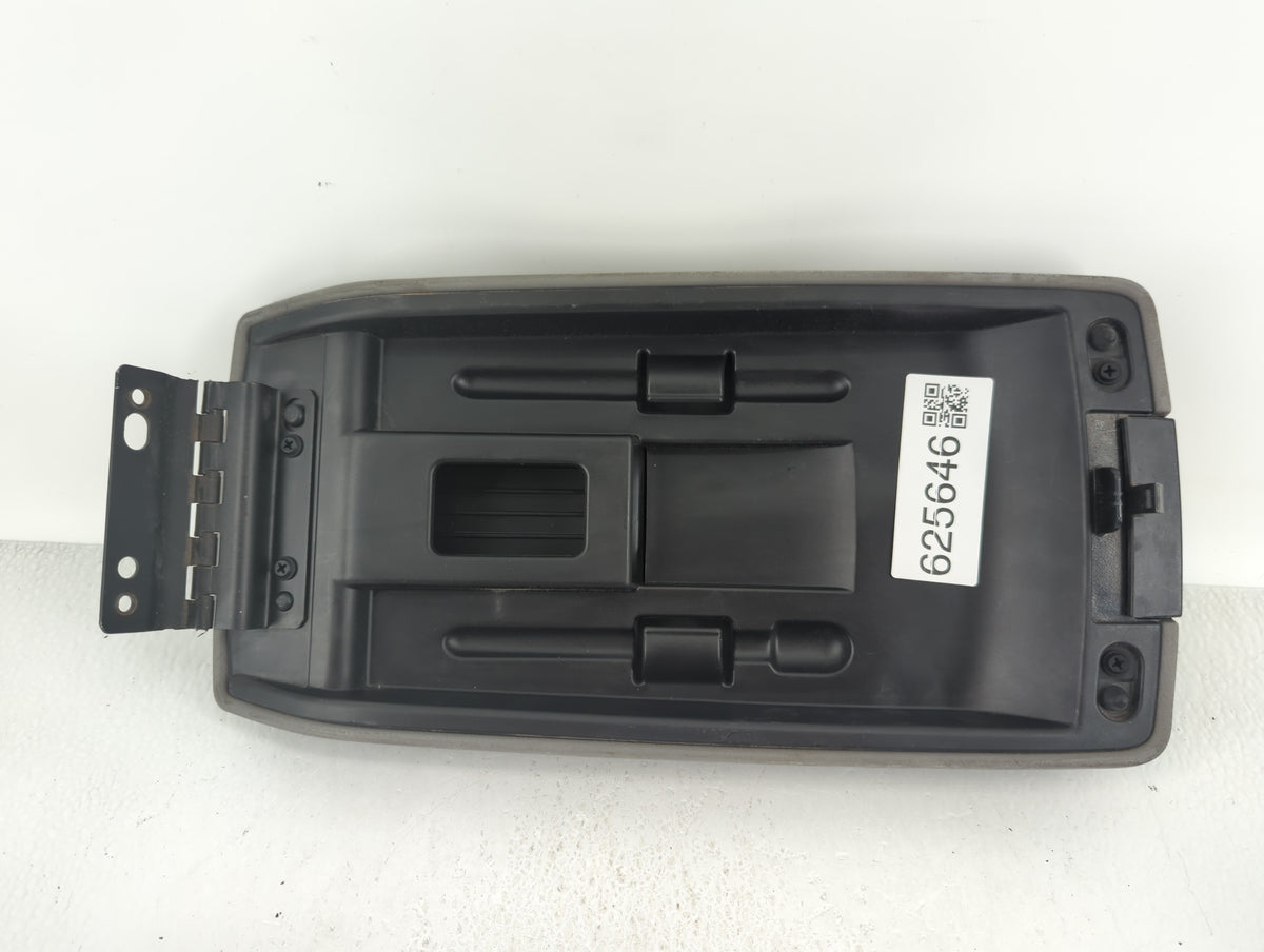 2007 Dodge Charger Center Console Armrest Cover Lid Grey - Oemusedautoparts1.com