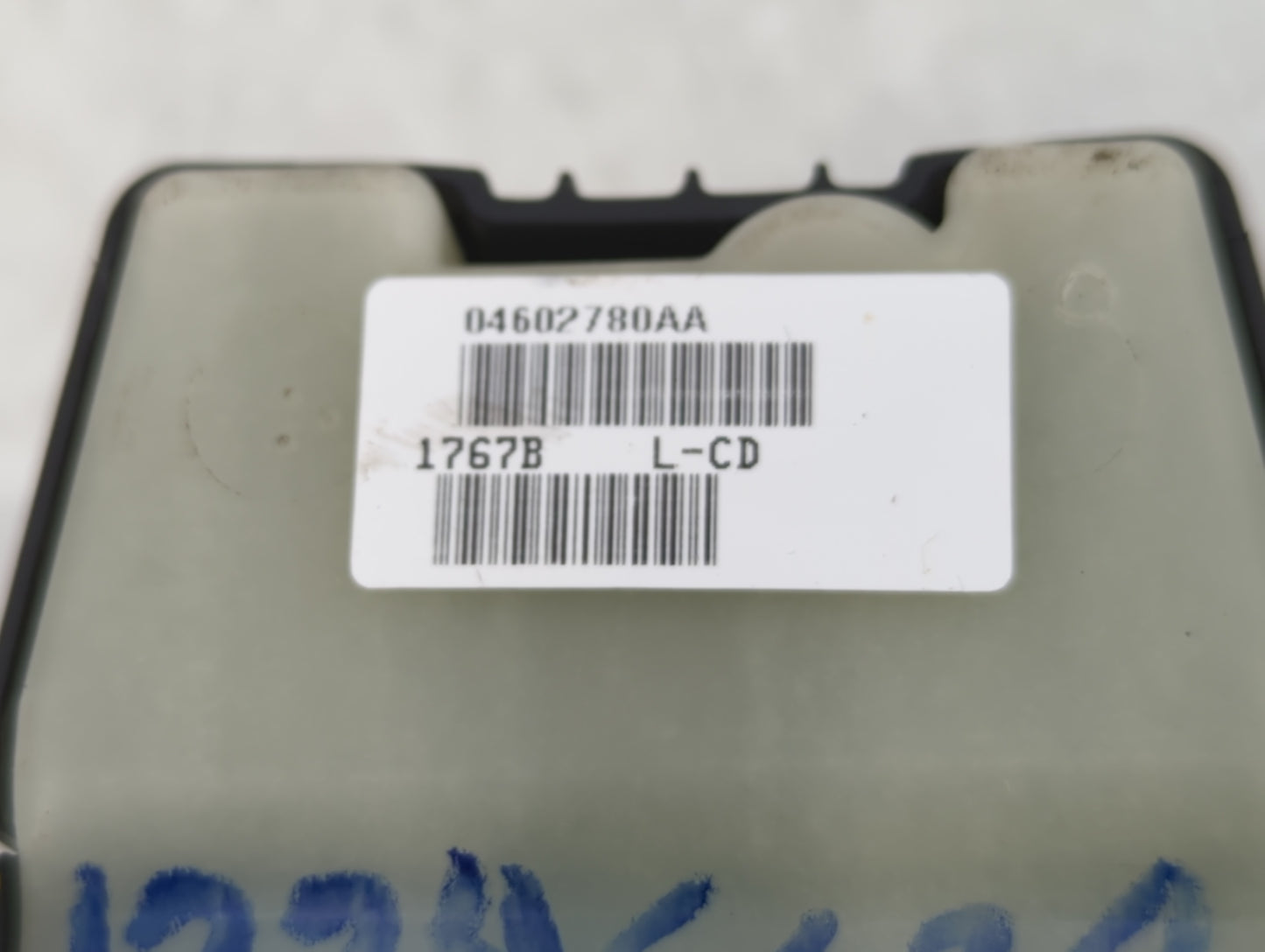 2006-2010 Dodge Charger Master Power Window Switch Replacement Driver Side Left P/N:0462780AA Fits OEM Used Auto Parts - Oem