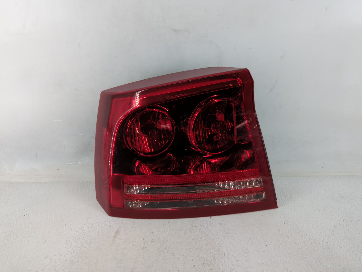 2006-2008 Dodge Charger Tail Light Assembly Driver Left OEM P/N:11-6200-01-1A 04 808849AC, 58622 E Fits Fits 2006 2007 2008 