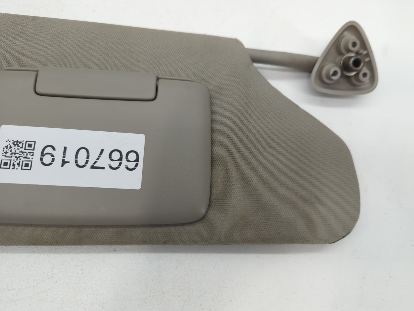2006-2007 Dodge Charger Sun Visor Shade Replacement Passenger Right Mirror Fits Fits 2006 2007 OEM Used Auto Parts - Oemused