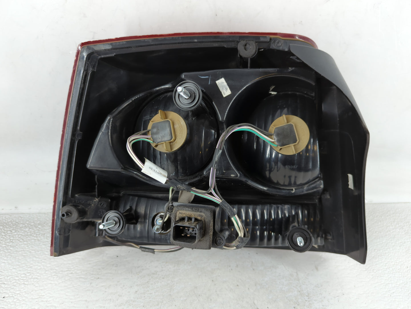 2006-2008 Dodge Charger Tail Light Assembly Passenger Right OEM P/N:04805848AD Fits Fits 2006 2007 2008 OEM Used Auto Parts 