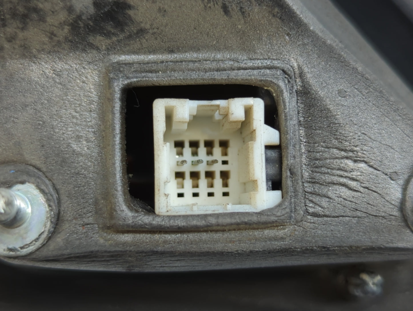 2006-2010 Dodge Charger Driver Side View Mirror - Left Door Mirror OEM Used - Oemusedautoparts1.com