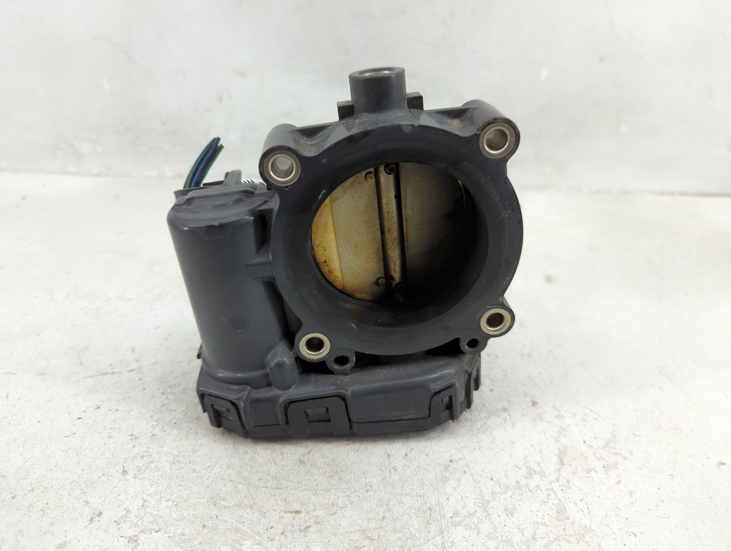 2004-2007 Dodge Dakota Throttle Body P/N:04861661AA Fits Fits 2004 2005 2006 2007 OEM Used Auto Parts - Oemusedautoparts1.co
