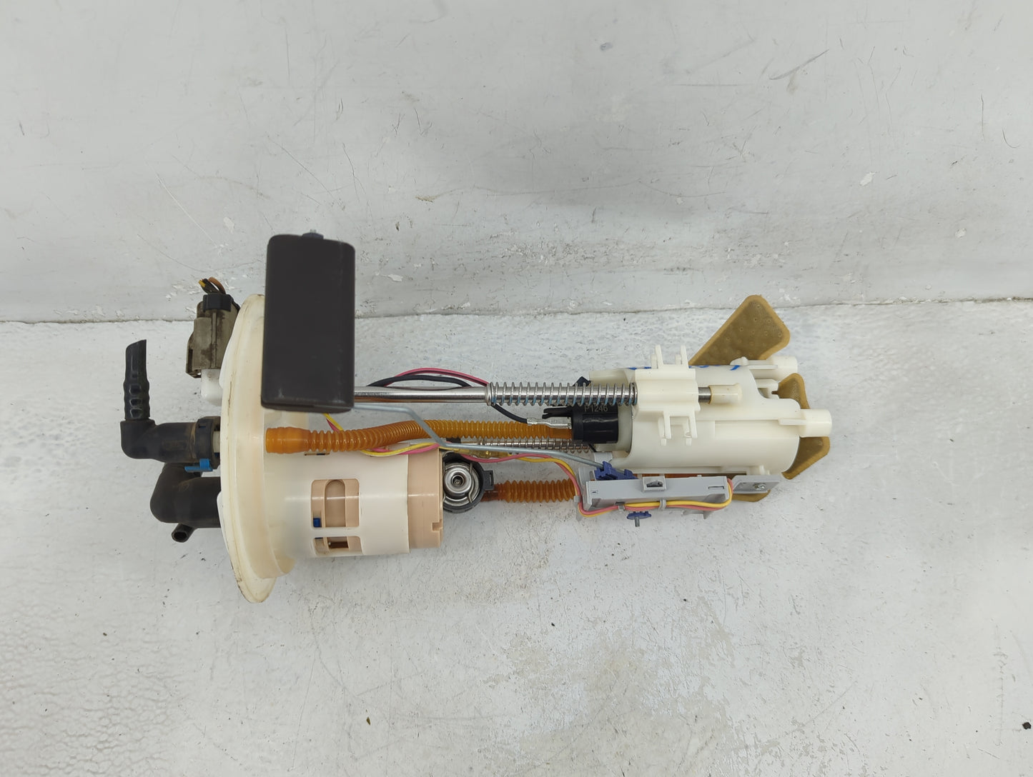 2004-2007 Dodge Durango Electrical Gas Fuel Pump Assembly - Oemusedautoparts1.com
