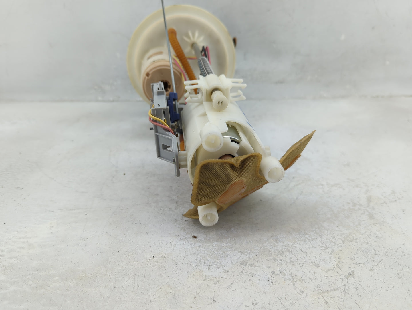 2004-2007 Dodge Durango Electrical Gas Fuel Pump Assembly - Oemusedautoparts1.com