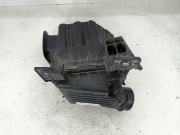 2004-2009 Dodge Durango Air Cleaner Intake-duct Hose Tube