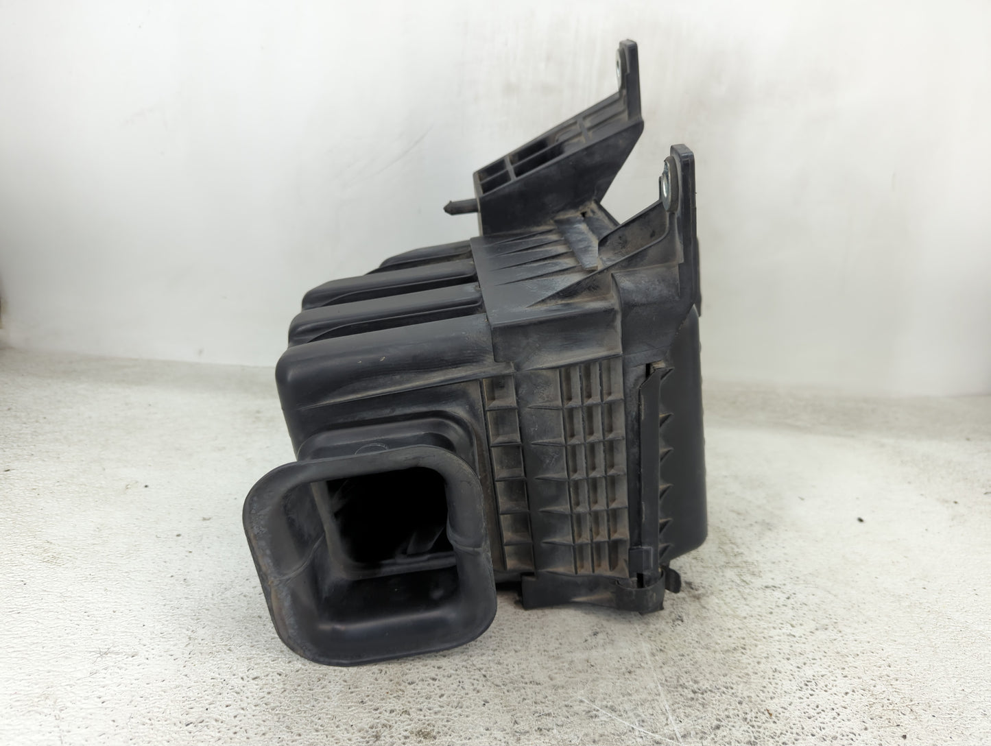 2004-2009 Dodge Durango Air Cleaner Intake-duct Hose Tube - Oemusedautoparts1.com