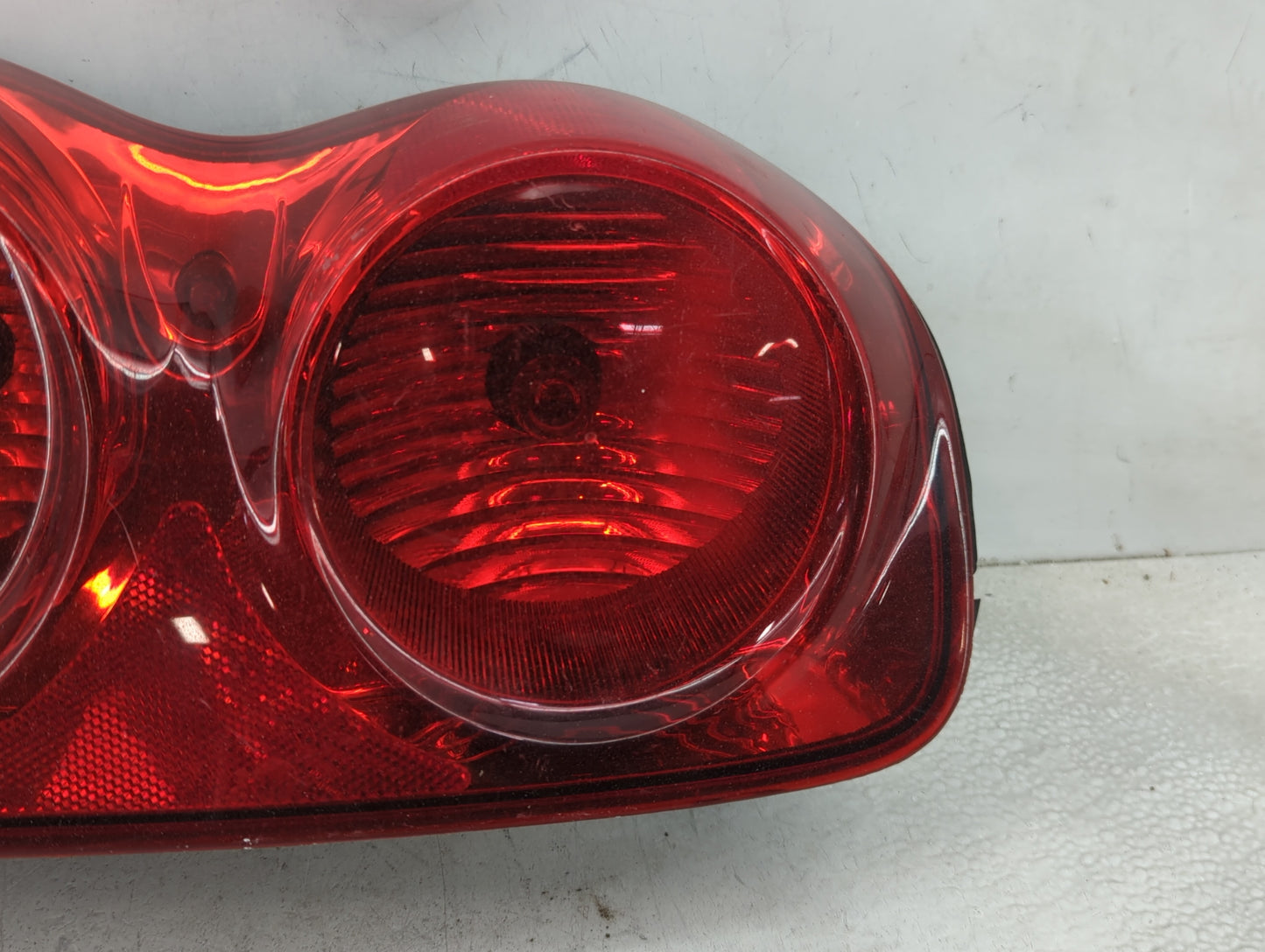 2004-2009 Dodge Durango Tail Light Assembly Driver Left OEM P/N:55077427AK Fits Fits 2004 2005 2006 2007 2008 2009 OEM Used 