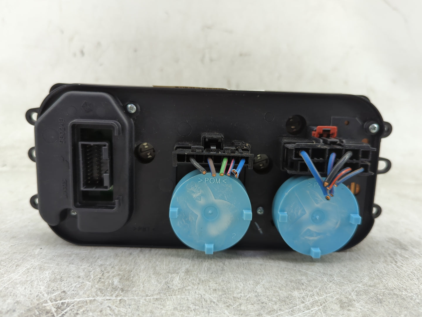 2007 Dodge Durango Climate Control Module Temperature AC/Heater Replacement P/N:P55057280AE Fits OEM Used Auto Parts - Oemus