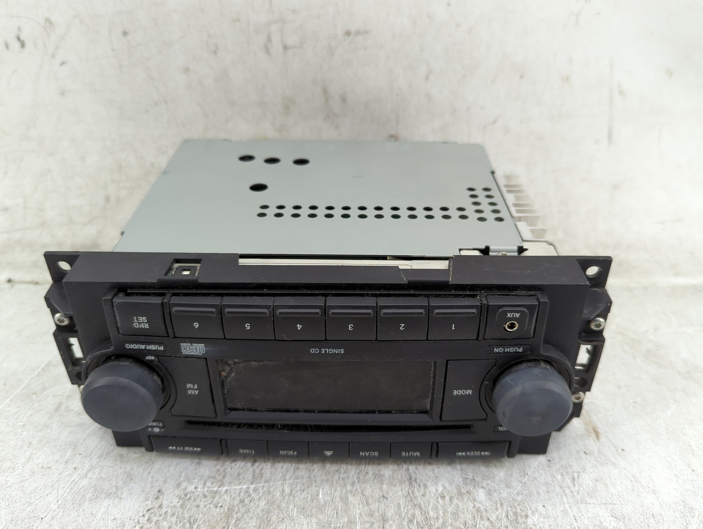 2004-2007 Dodge Durango Radio AM FM Cd Player Receiver Replacement P/N:P05064173AK Fits Fits 2004 2005 2006 2007 2008 2009 2