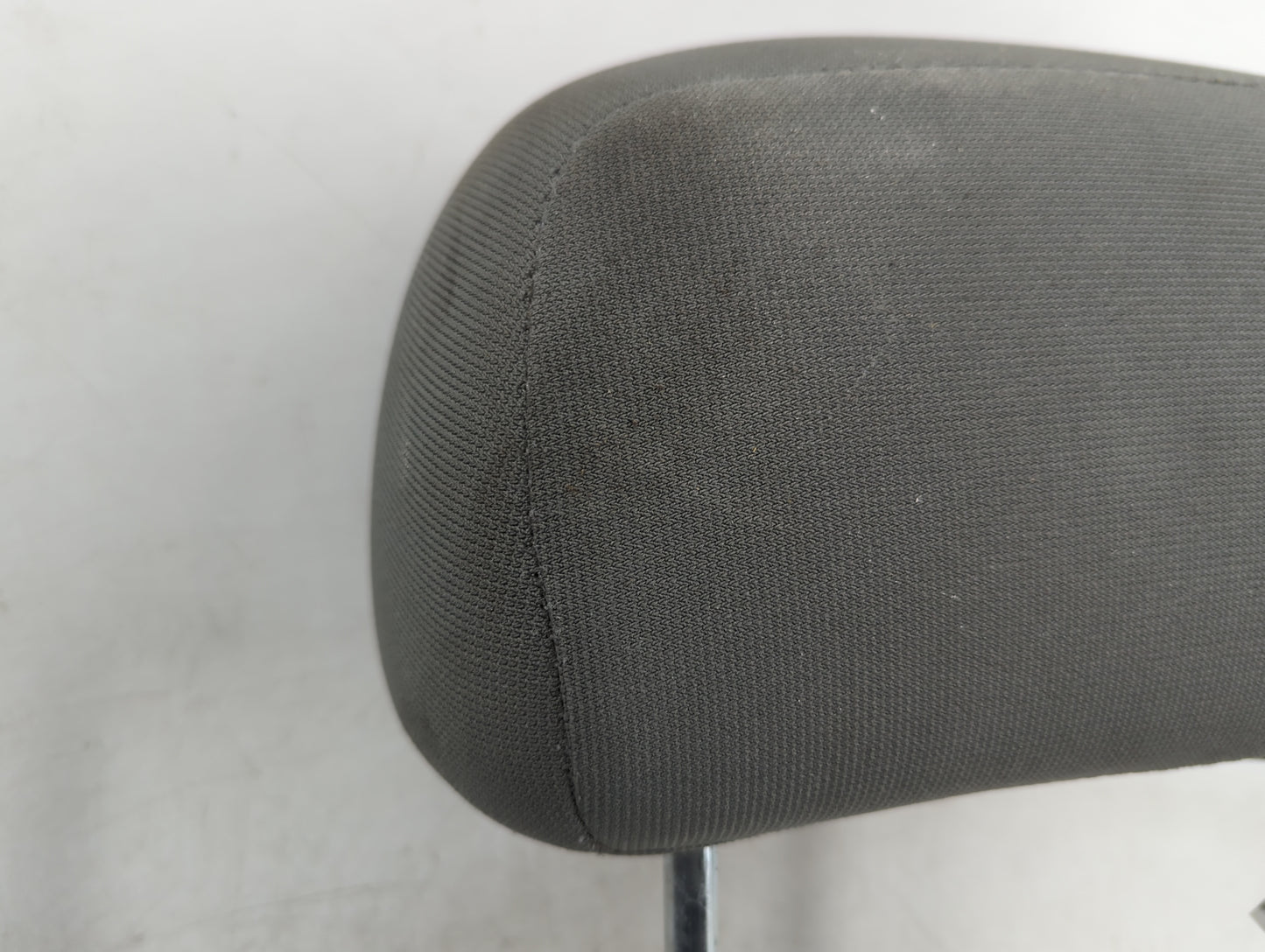2007-2009 Dodge Durango Headrest Head Rest Front Driver Passenger Seat Fits Fits 2007 2008 2009 OEM Used Auto Parts - Oemuse