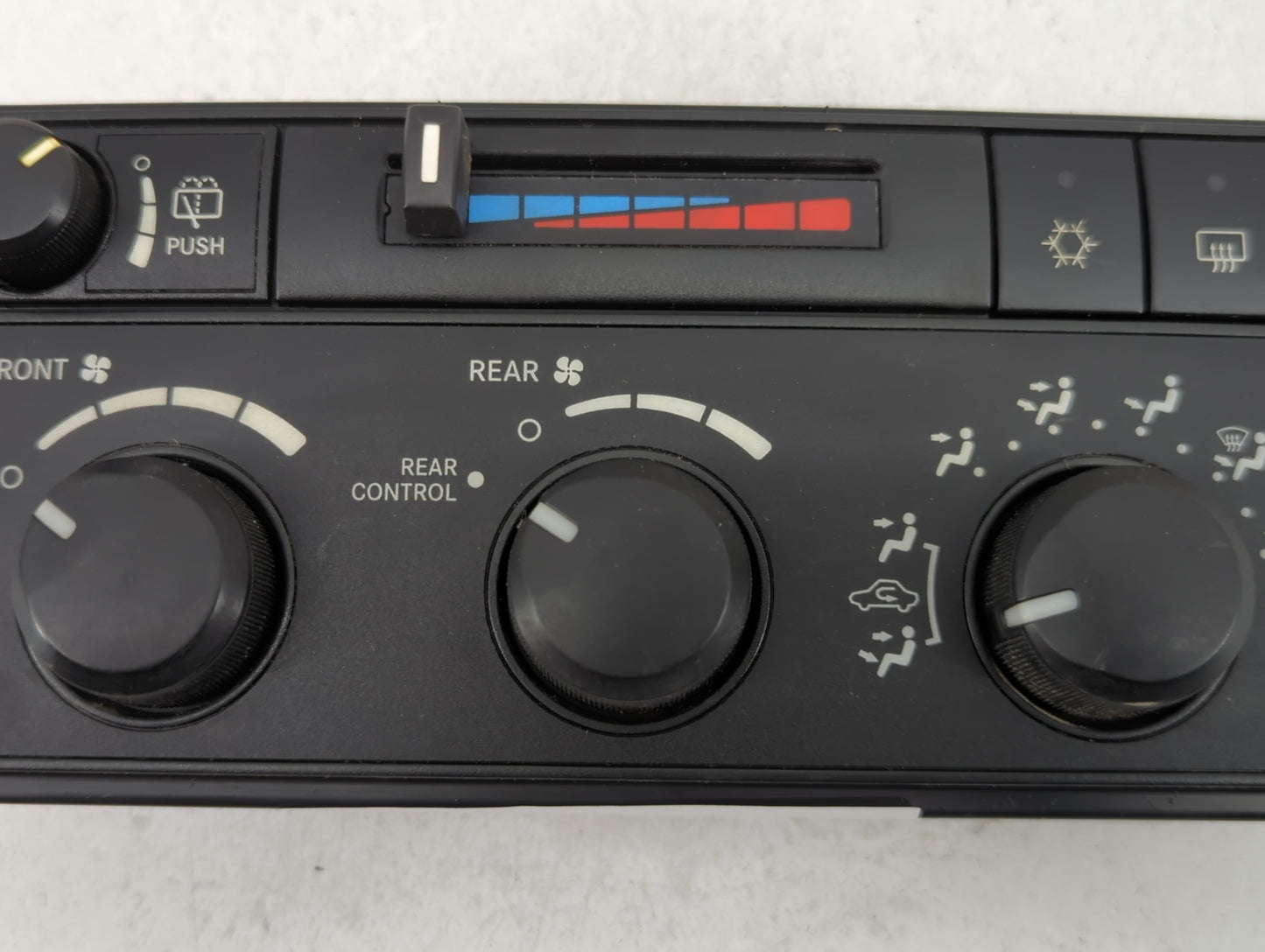 2005-2009 Dodge Durango Climate Control Module Temperature AC/Heater Replacement P/N:P55057280AE Fits OEM Used Auto Parts - 