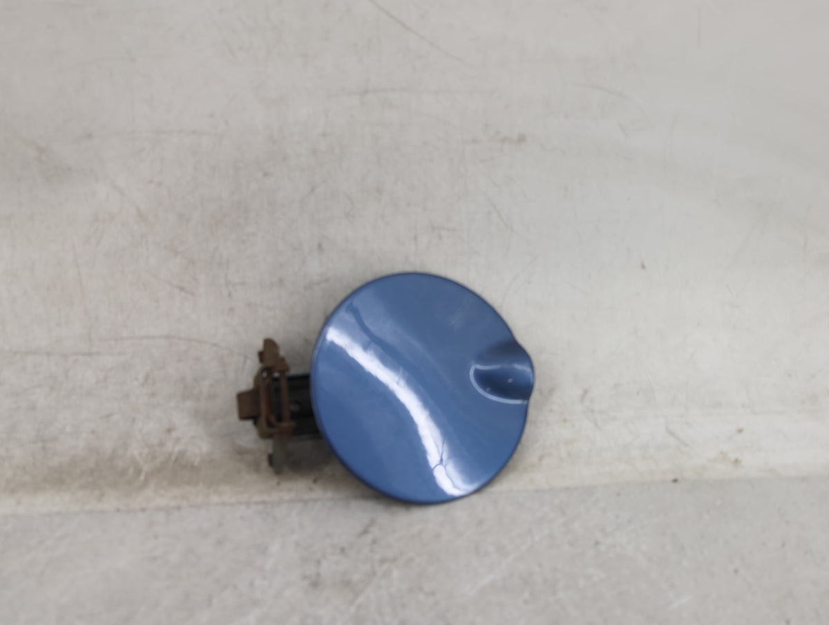 2007 Dodge Durango Fuel Tank Door Lid Gas Tank Blue - Oemusedautoparts1.com