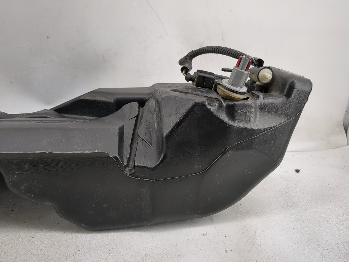 2007-2007 Dodge Durango Windshield Washer Fluid Reservoir Bottle 1482145 - Oemusedautoparts1.com