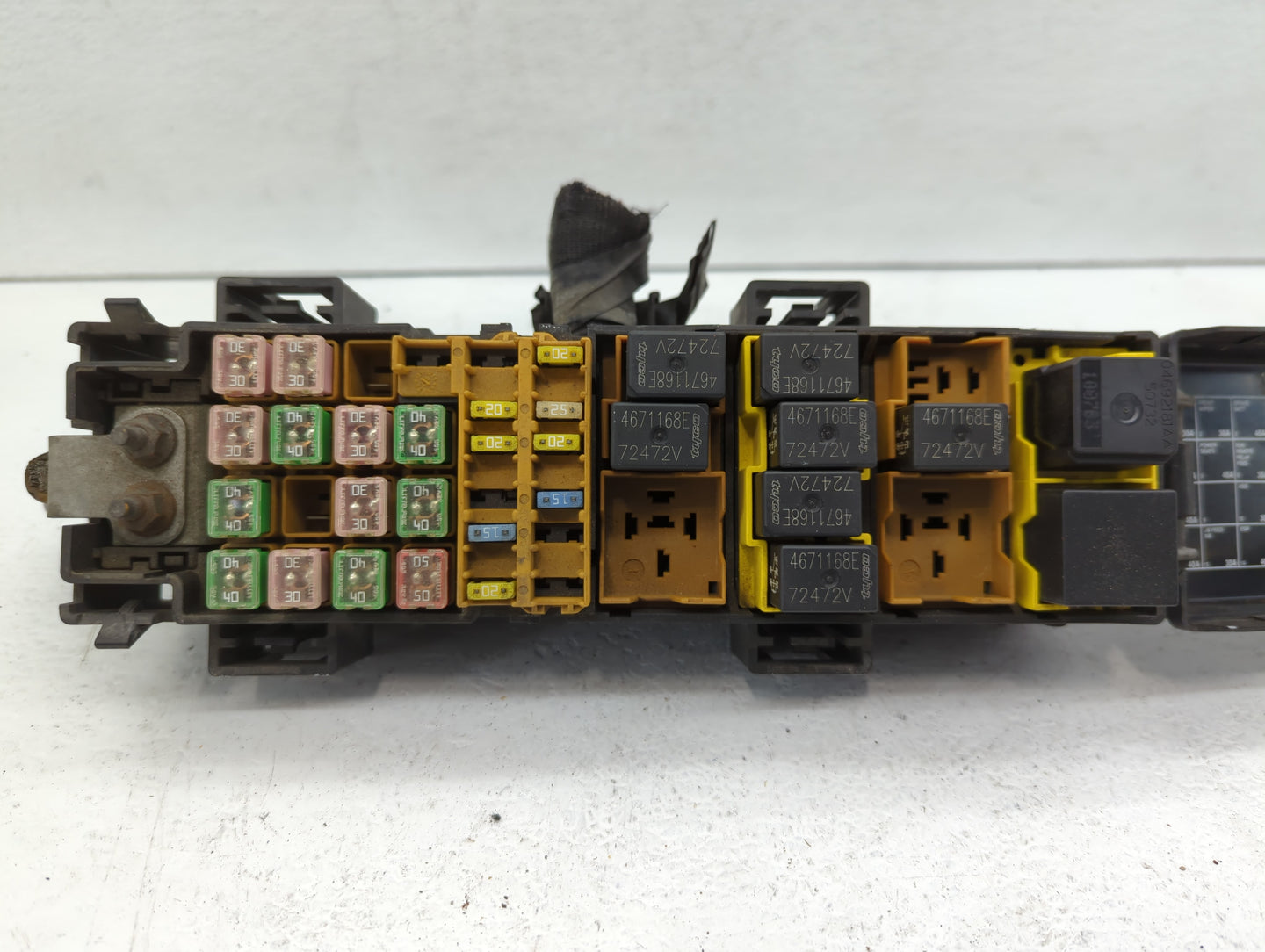 2007-2009 Dodge Durango Fusebox Fuse Box Panel Relay Module Fits Fits 2007 2008 2009 OEM Used Auto Parts - Oemusedautoparts1