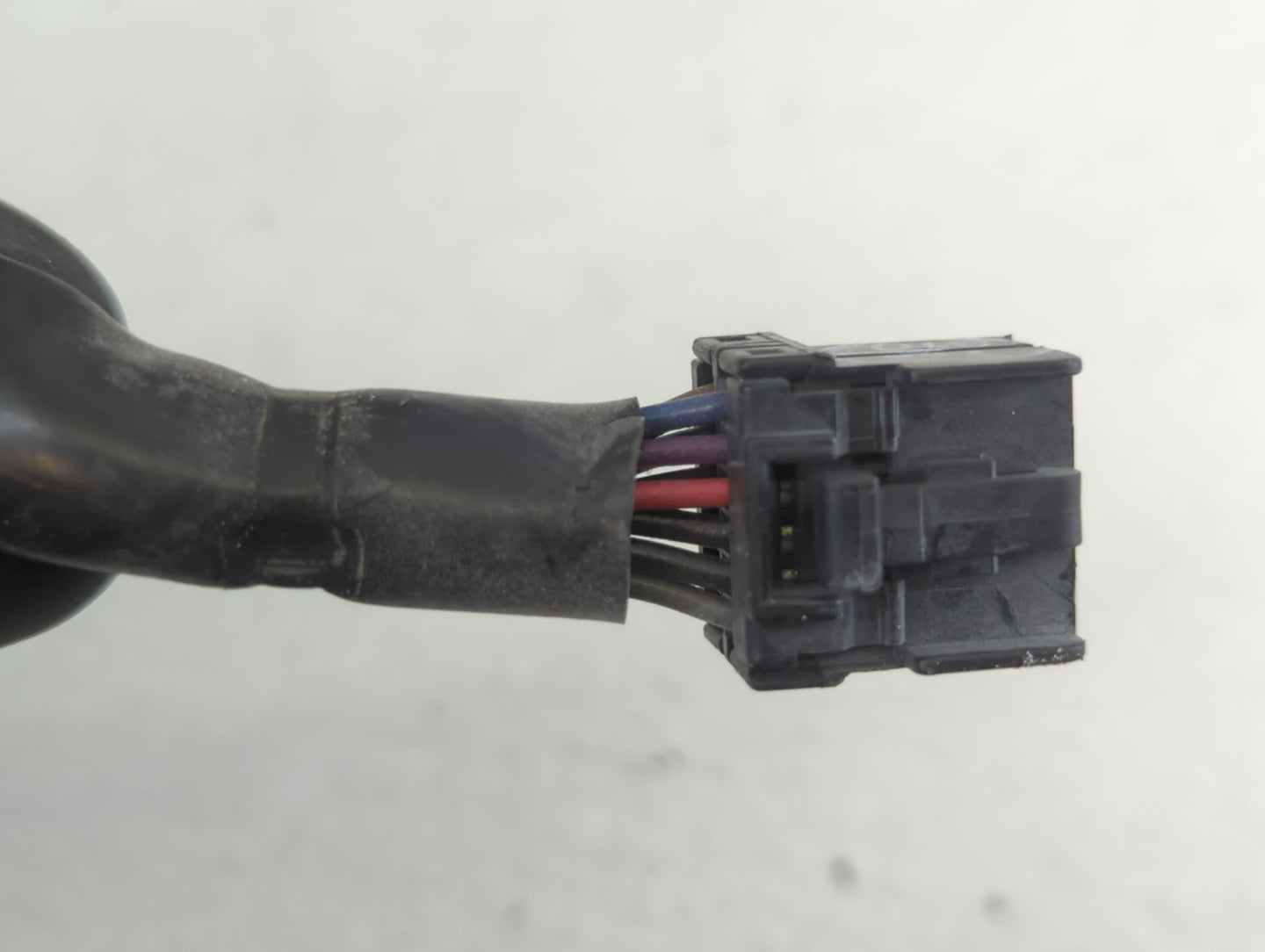 2004-2009 Dodge Durango Passenger Right Side View Manual Door Mirror - Oemusedautoparts1.com