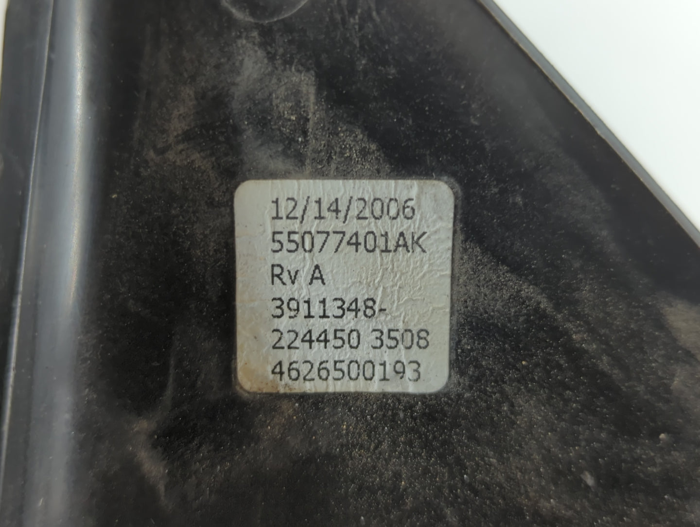 2004-2009 Dodge Durango Driver Side View Mirror - Left Door Mirror OEM Used - Oemusedautoparts1.com