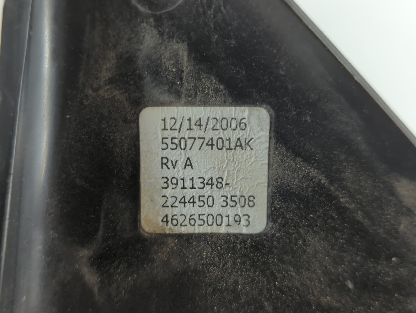 2004-2009 Dodge Durango Driver Side View Mirror - Left Door Mirror OEM Used - Oemusedautoparts1.com