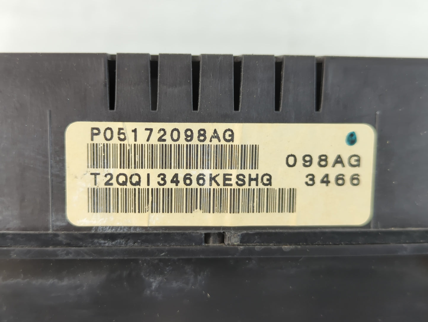 2007 Dodge Durango Instrument Cluster Speedometer Gauges P/N:P05172098AG Fits OEM Used Auto Parts - Oemusedautoparts1.com