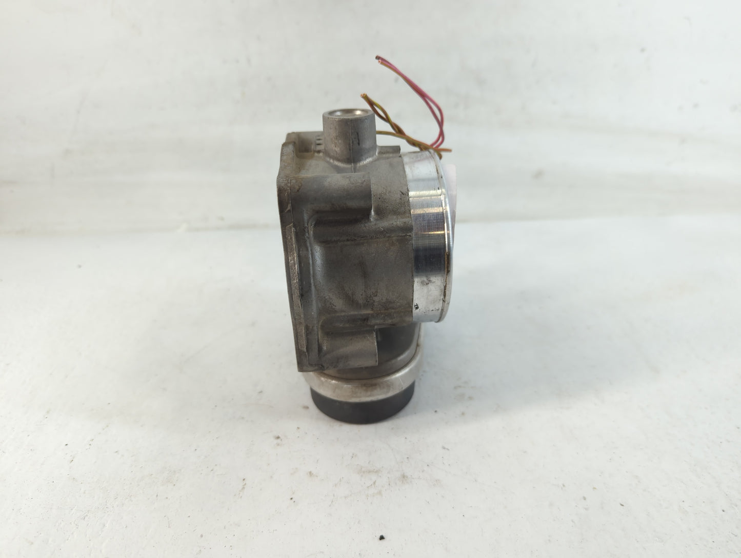 2005-2008 Dodge Durango Throttle Body P/N:5303 2801 AB A2C53112131 Fits Fits 2005 2006 2007 2008 2009 2010 2011 2012 OEM Use