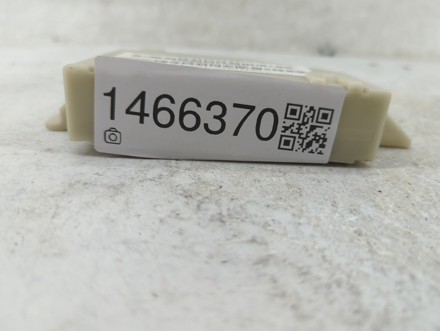 Dodge Grand Caravan Door Control Module Trg13565902c|p04686686am - Oemusedautoparts1.com