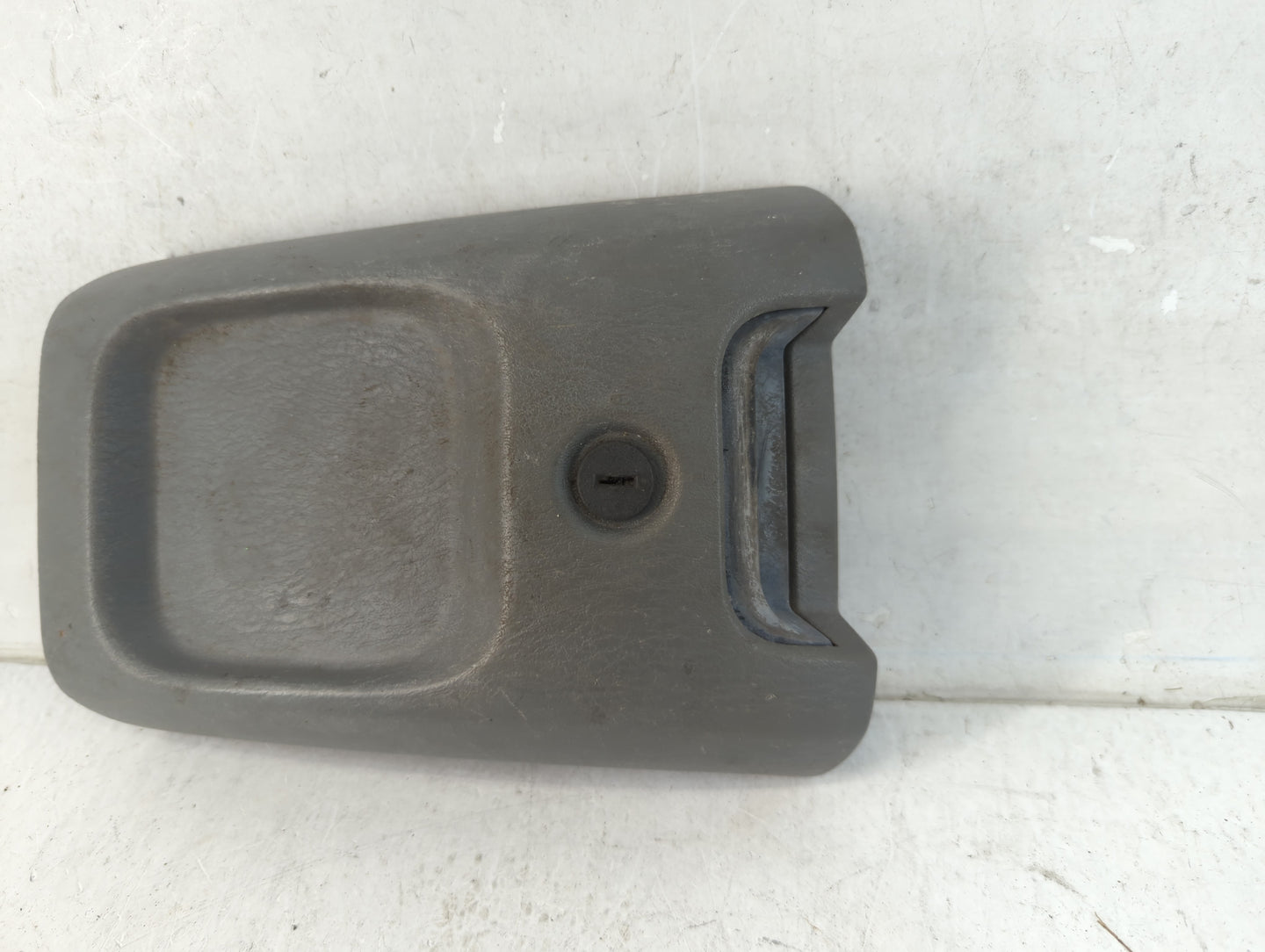 2007 Dodge Grand Caravan Center Console Armrest Cover Lid Fits Fits 2004 2005 2006 OEM Used Auto Parts - Oemusedautoparts1.c