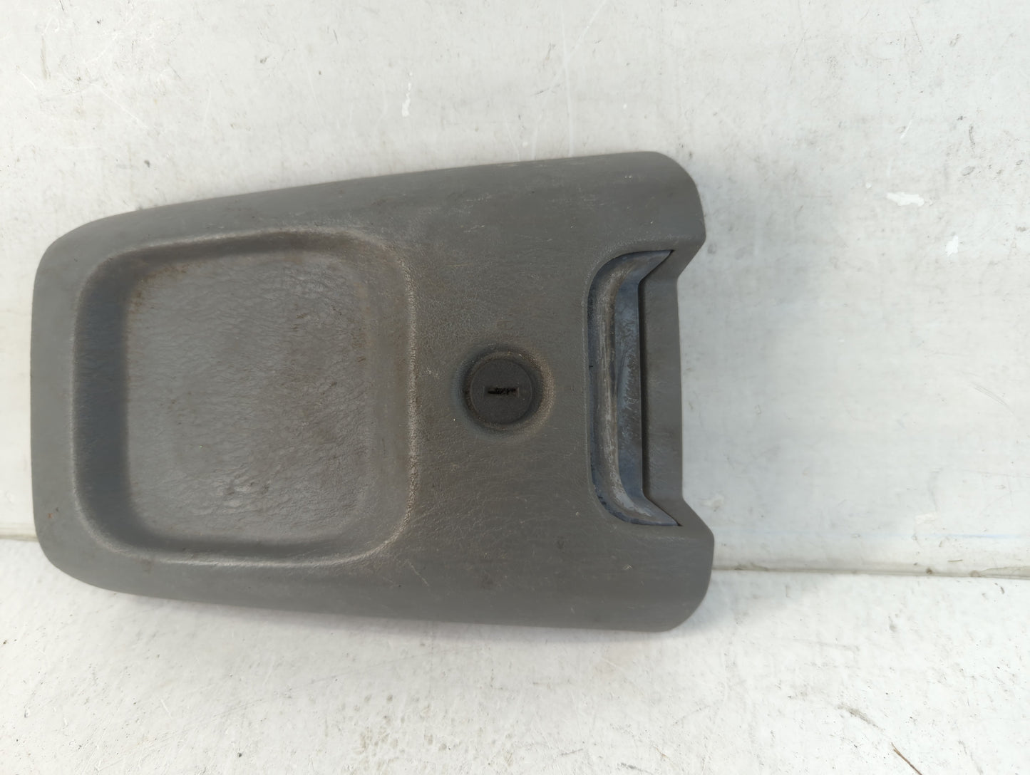 2007 Dodge Grand Caravan Center Console Armrest Cover Lid Fits Fits 2004 2005 2006 OEM Used Auto Parts - Oemusedautoparts1.c