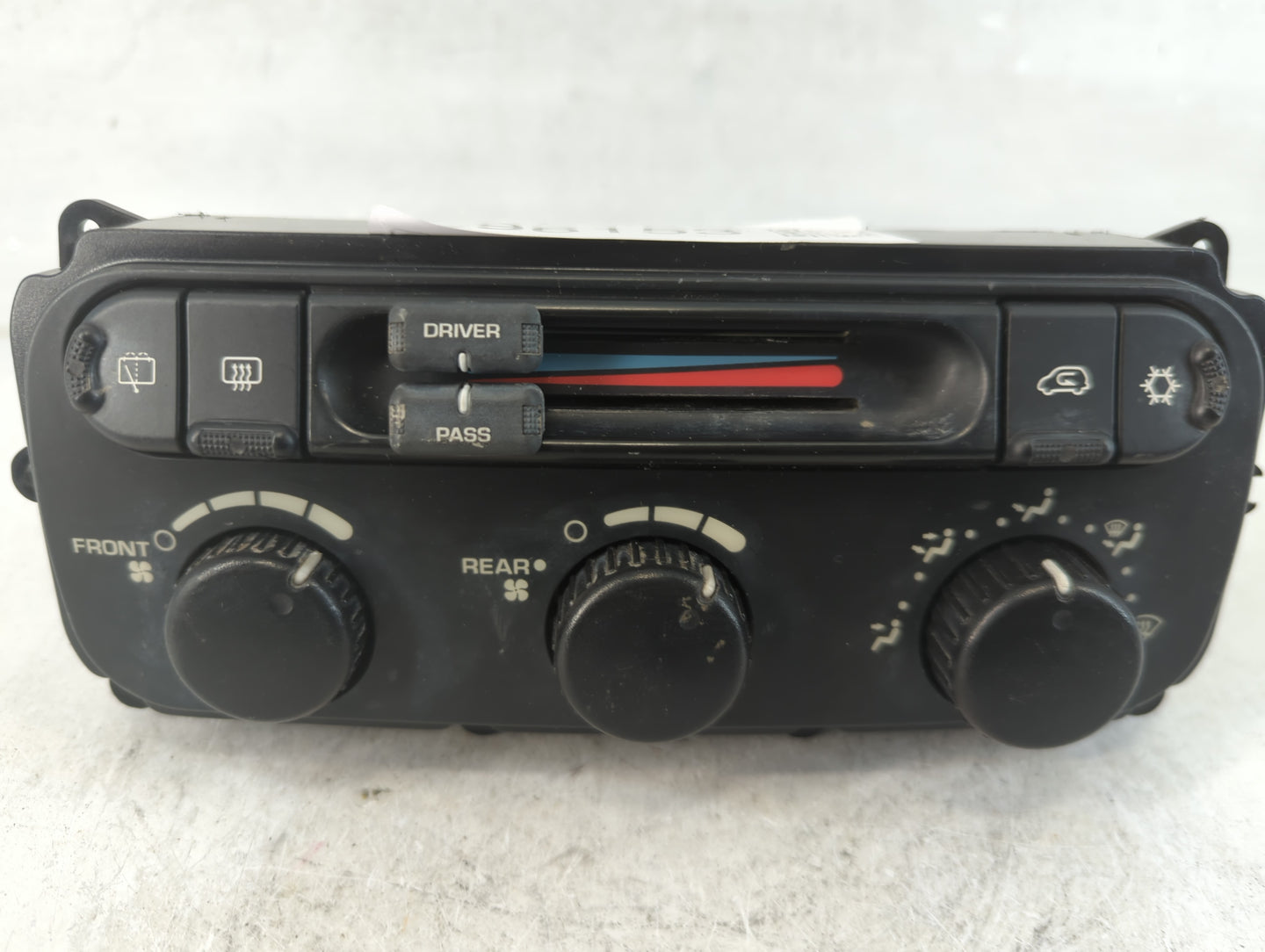 2007 Dodge Grand Caravan Climate Control Module Temperature AC/Heater Replacement P/N:05175359AC A Fits OEM Used Auto Parts 