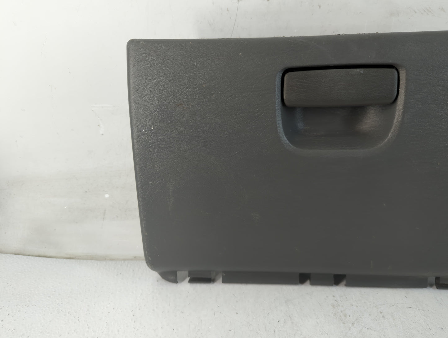 2007 Dodge Grand Caravan Passenger Glove Box Door Storage Compartment - Oemusedautoparts1.com