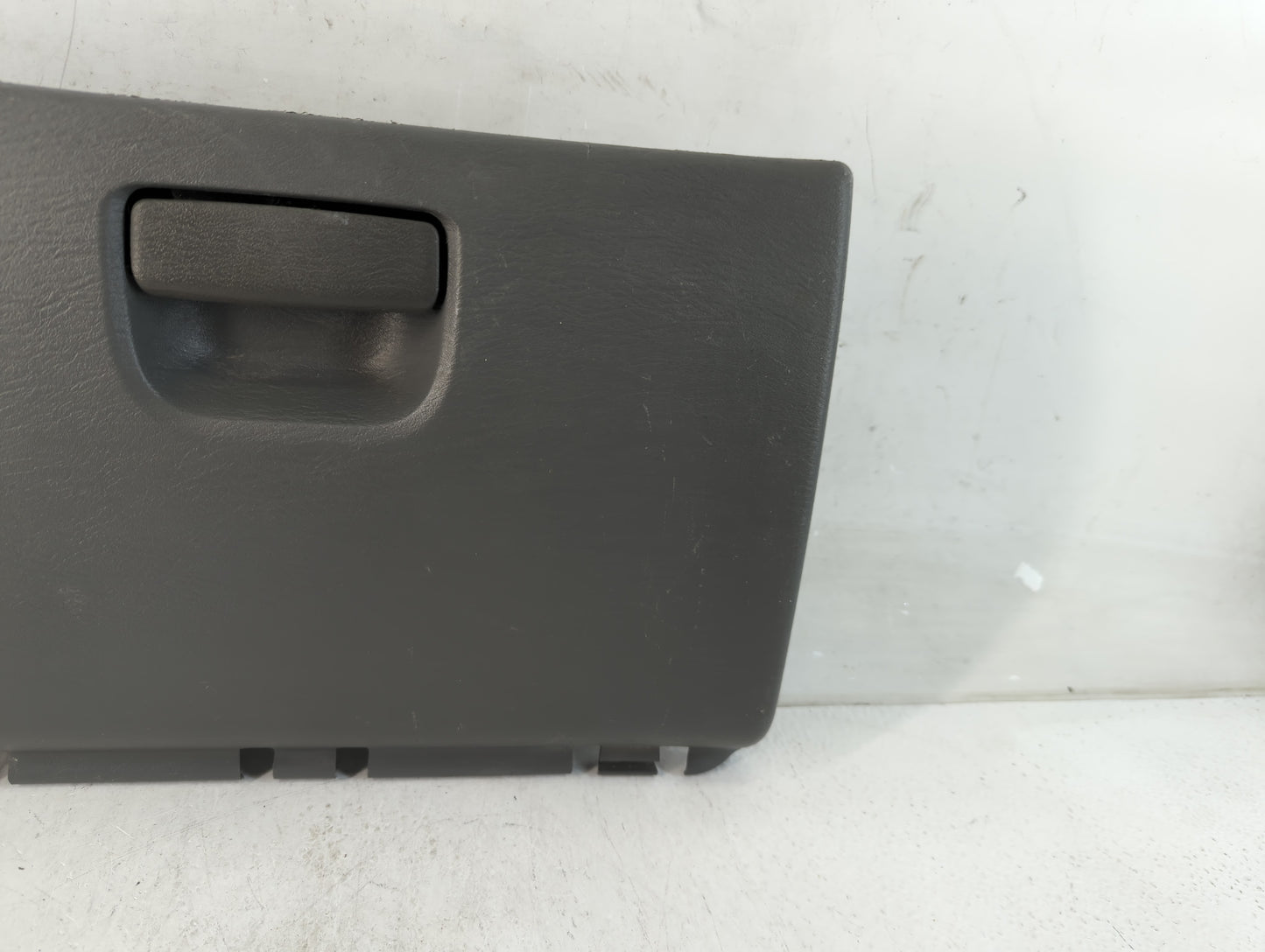 2007 Dodge Grand Caravan Passenger Glove Box Door Storage Compartment 796168 - Oemusedautoparts1.com