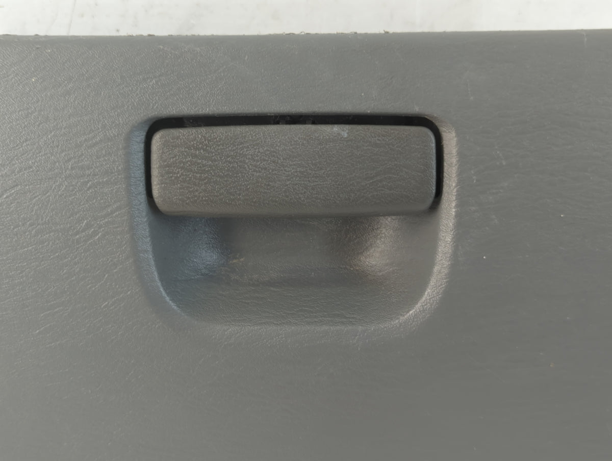 2007 Dodge Grand Caravan Passenger Glove Box Door Storage Compartment 796168 - Oemusedautoparts1.com