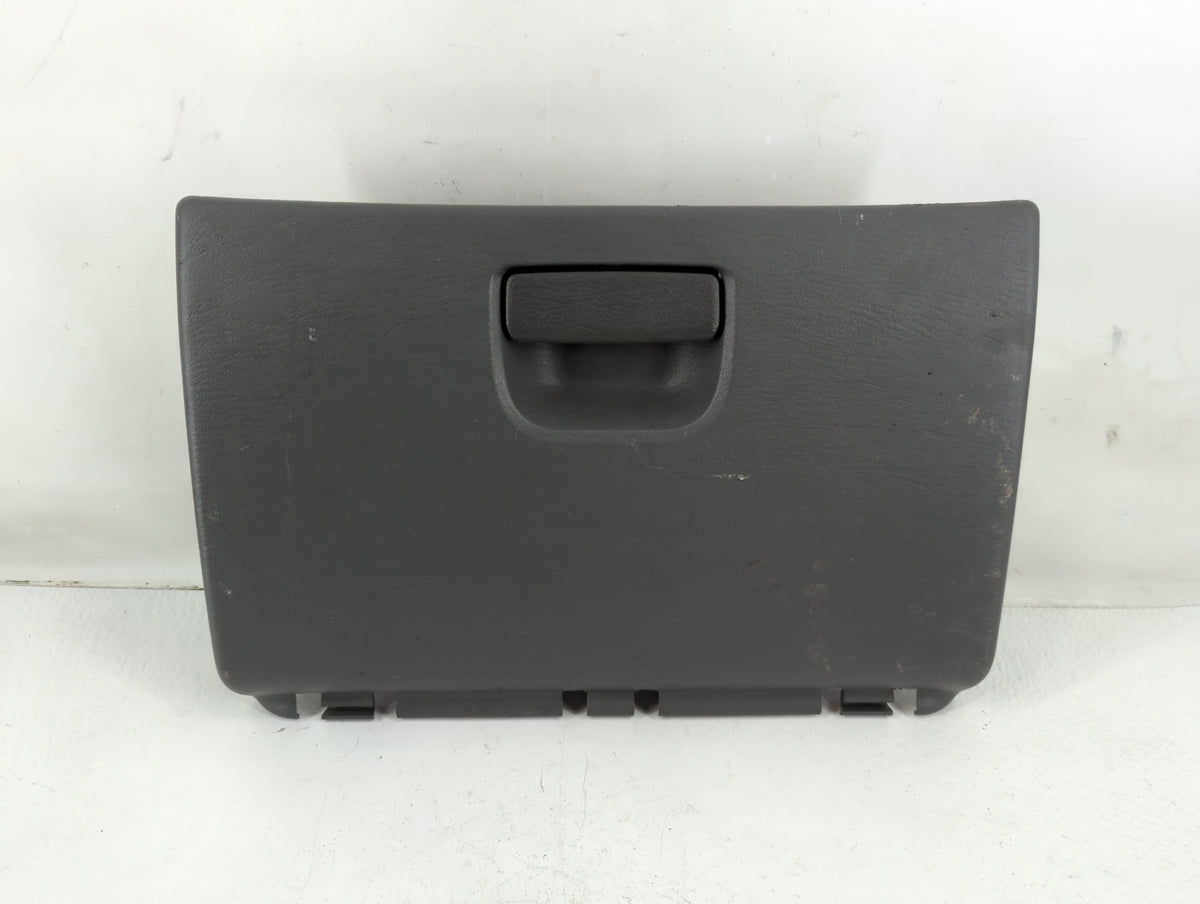 2007 Dodge Grand Caravan Passenger Glove Box Door Storage Compartment 956461 - Oemusedautoparts1.com