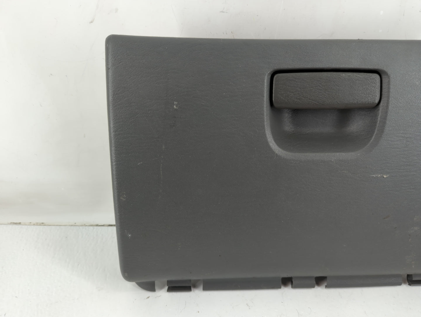 2007 Dodge Grand Caravan Passenger Glove Box Door Storage Compartment 956461 - Oemusedautoparts1.com