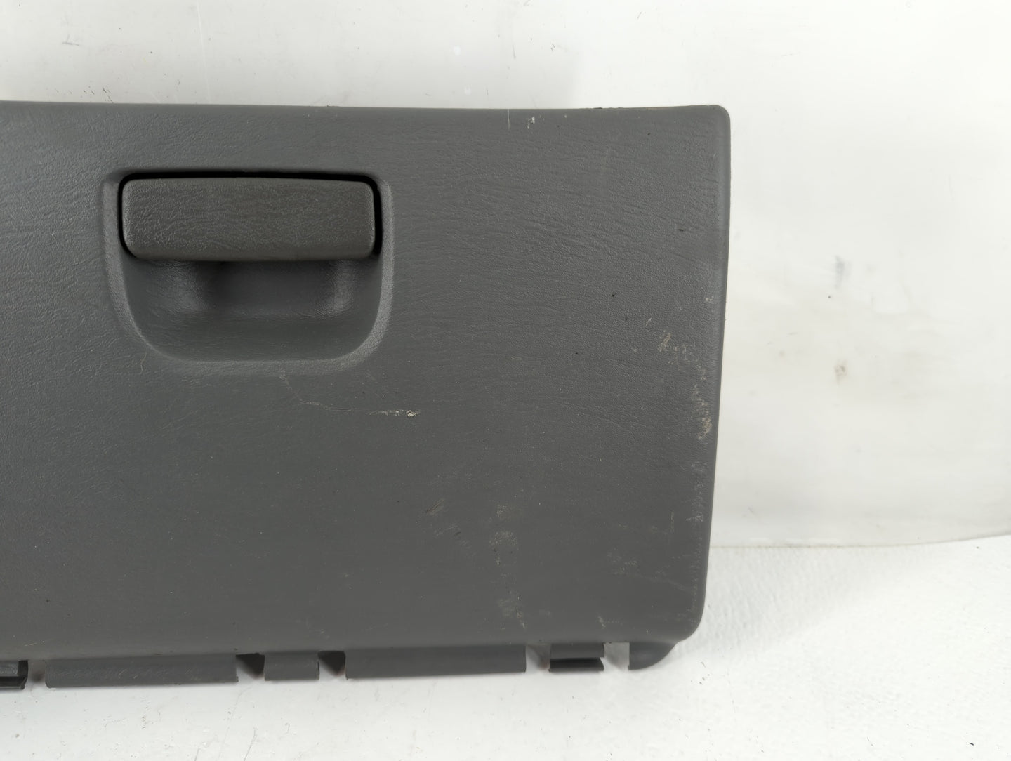 2007 Dodge Grand Caravan Passenger Glove Box Door Storage Compartment 956461 - Oemusedautoparts1.com