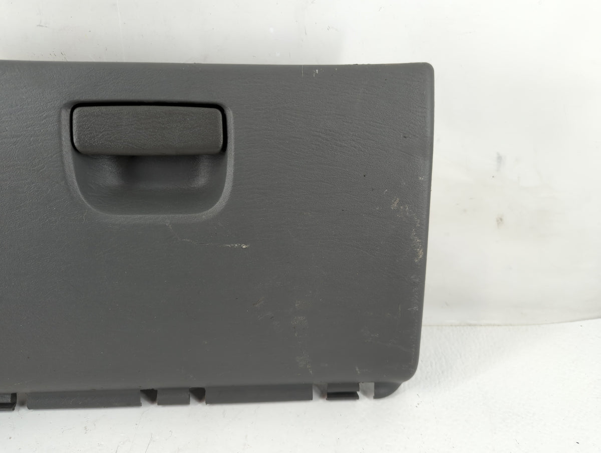 2007 Dodge Grand Caravan Passenger Glove Box Door Storage Compartment 956461 - Oemusedautoparts1.com